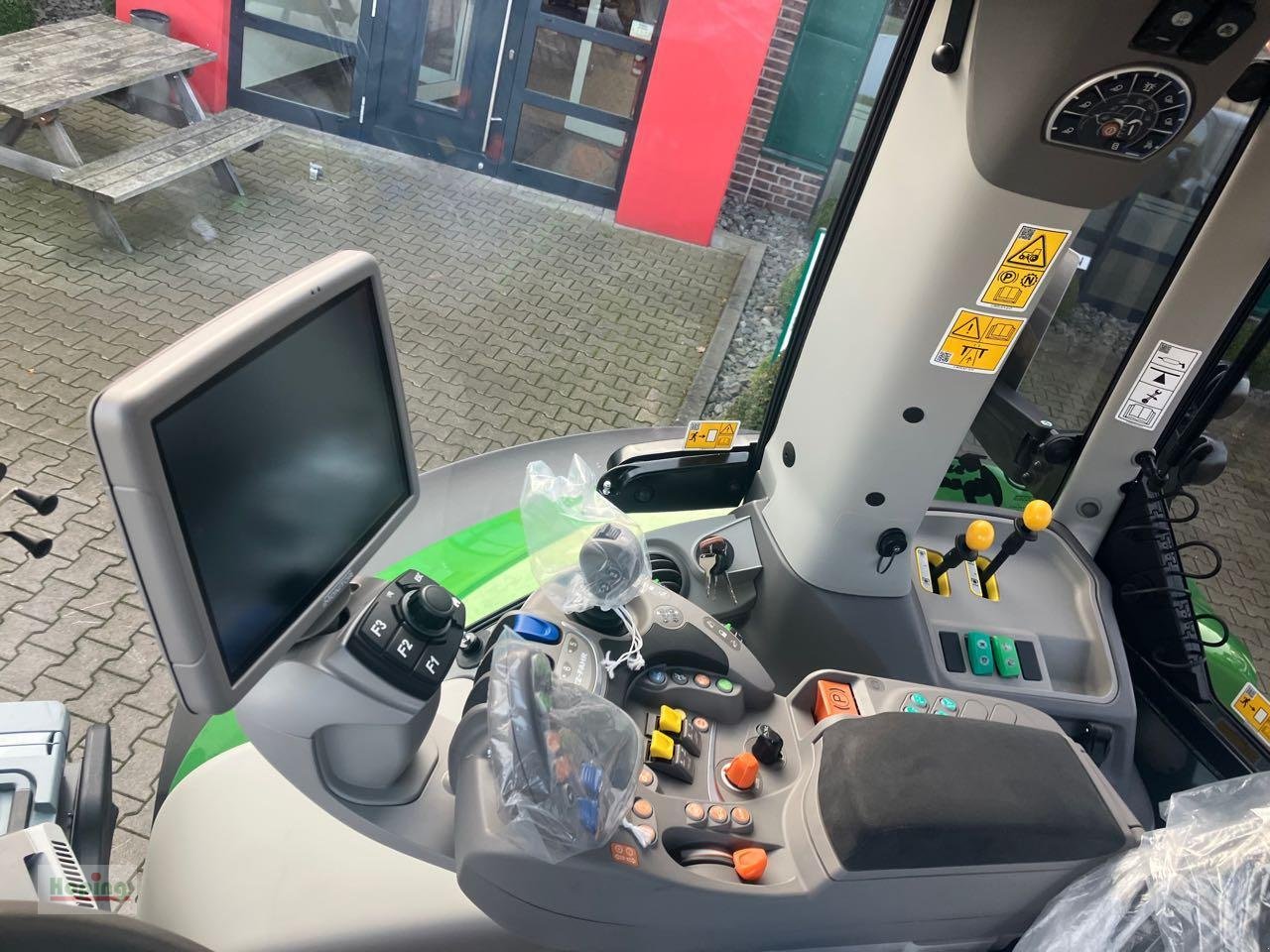 Traktor des Typs Deutz-Fahr 6180 TTV 30 Jahre Edition, Neumaschine in Bakum (Bild 14)