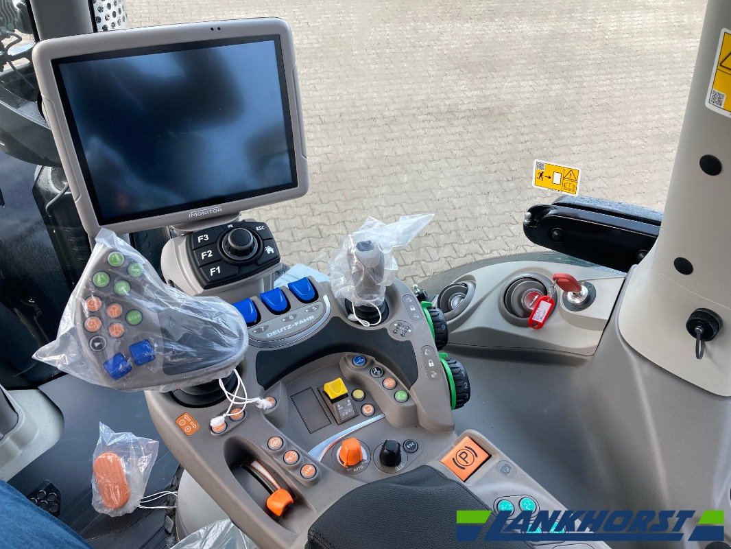 Traktor of the type Deutz-Fahr 6180 TTV M-GREEN-WARRIOR, Neumaschine in Emsbüren (Picture 13)