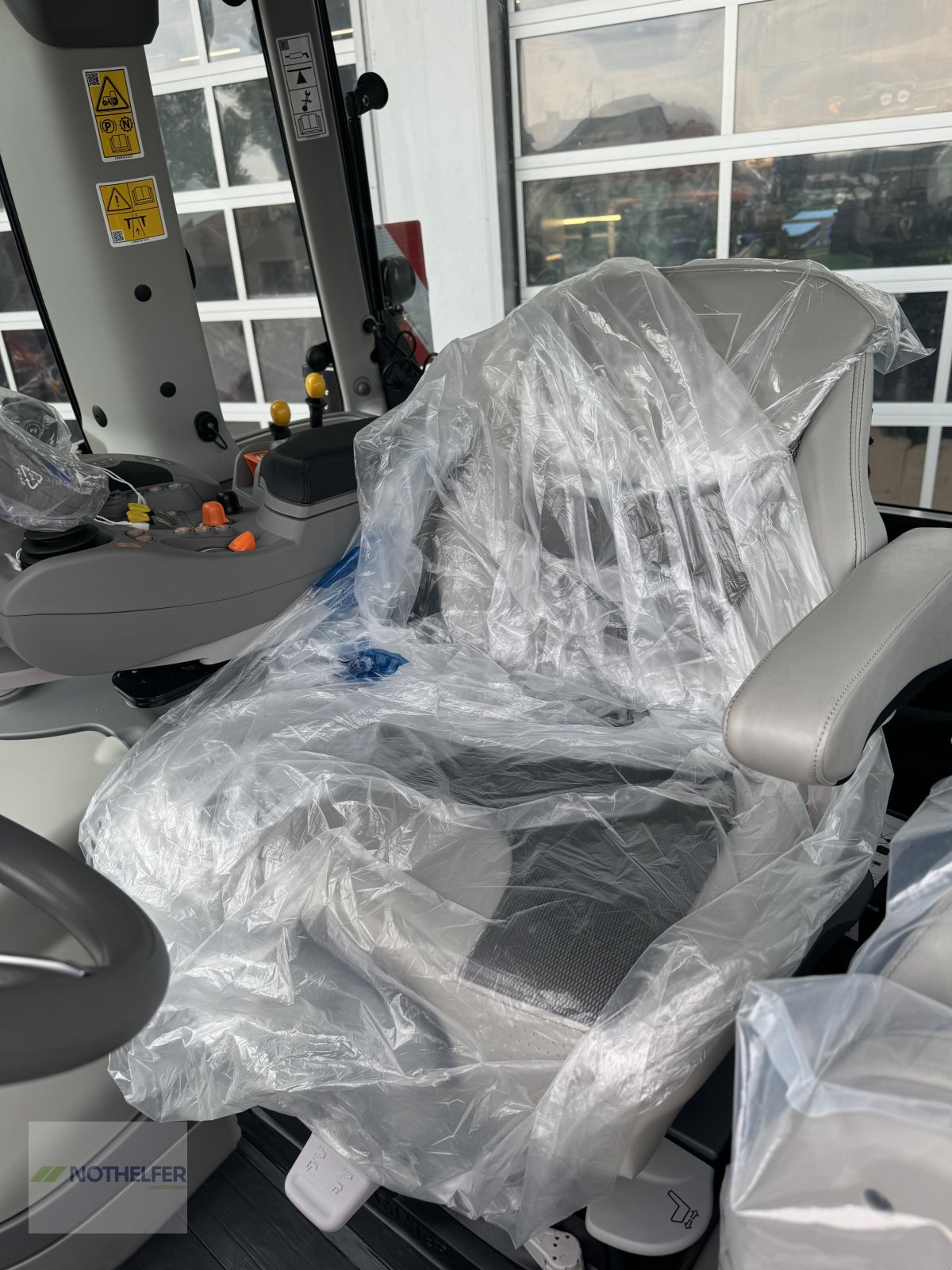 Traktor Türe ait Deutz-Fahr 6180 TTV Warrior, Neumaschine içinde Pforzen (resim 15)