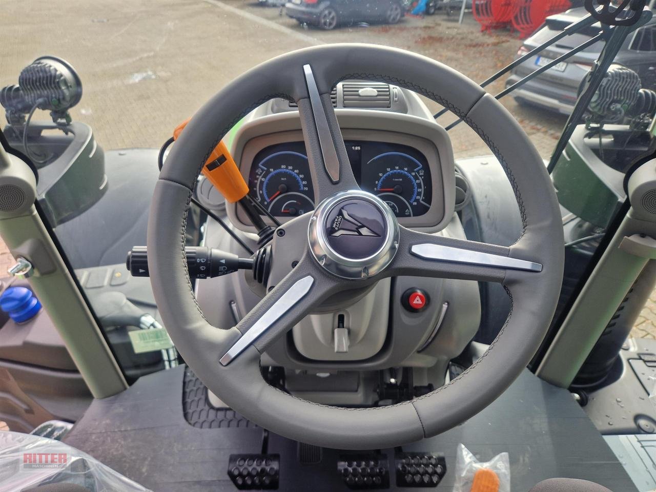 Traktor of the type Deutz-Fahr 6180 TTV, Neumaschine in Zell a. H. (Picture 9)