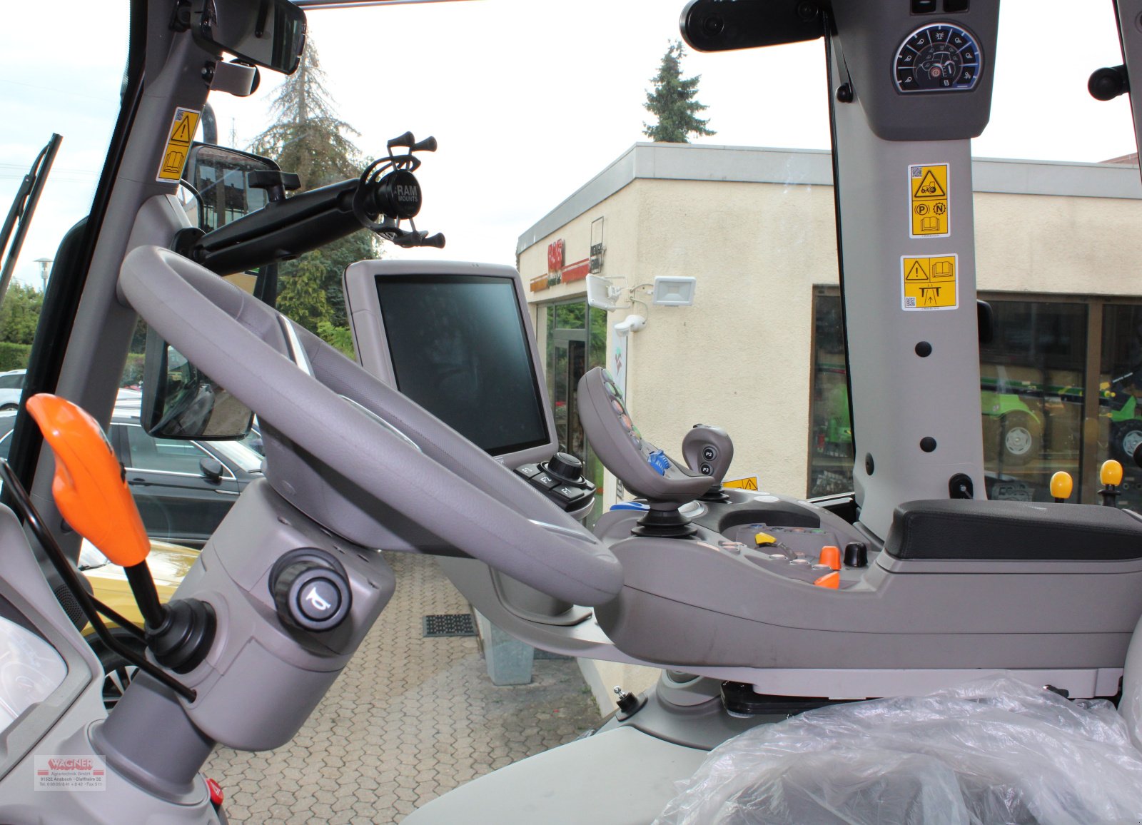 Traktor des Typs Deutz-Fahr 6180 TTV, Neumaschine in Ansbach (Bild 4)