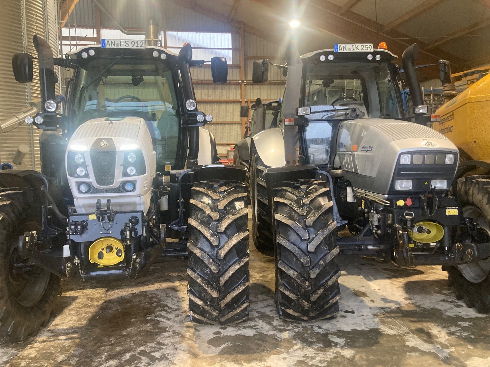 Traktor типа Deutz-Fahr 6180 TTV, Gebrauchtmaschine в Wittelshofen (Фотография 1)