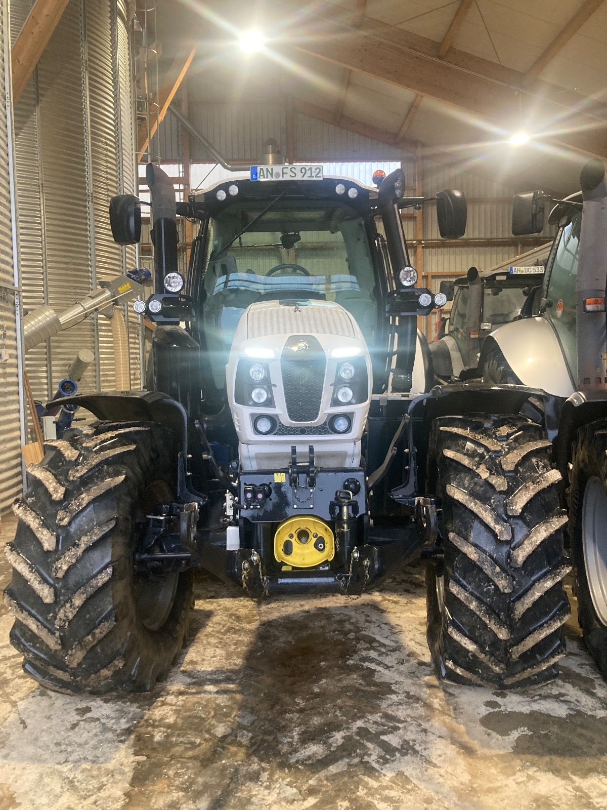 Traktor типа Deutz-Fahr 6180 TTV, Gebrauchtmaschine в Wittelshofen (Фотография 2)