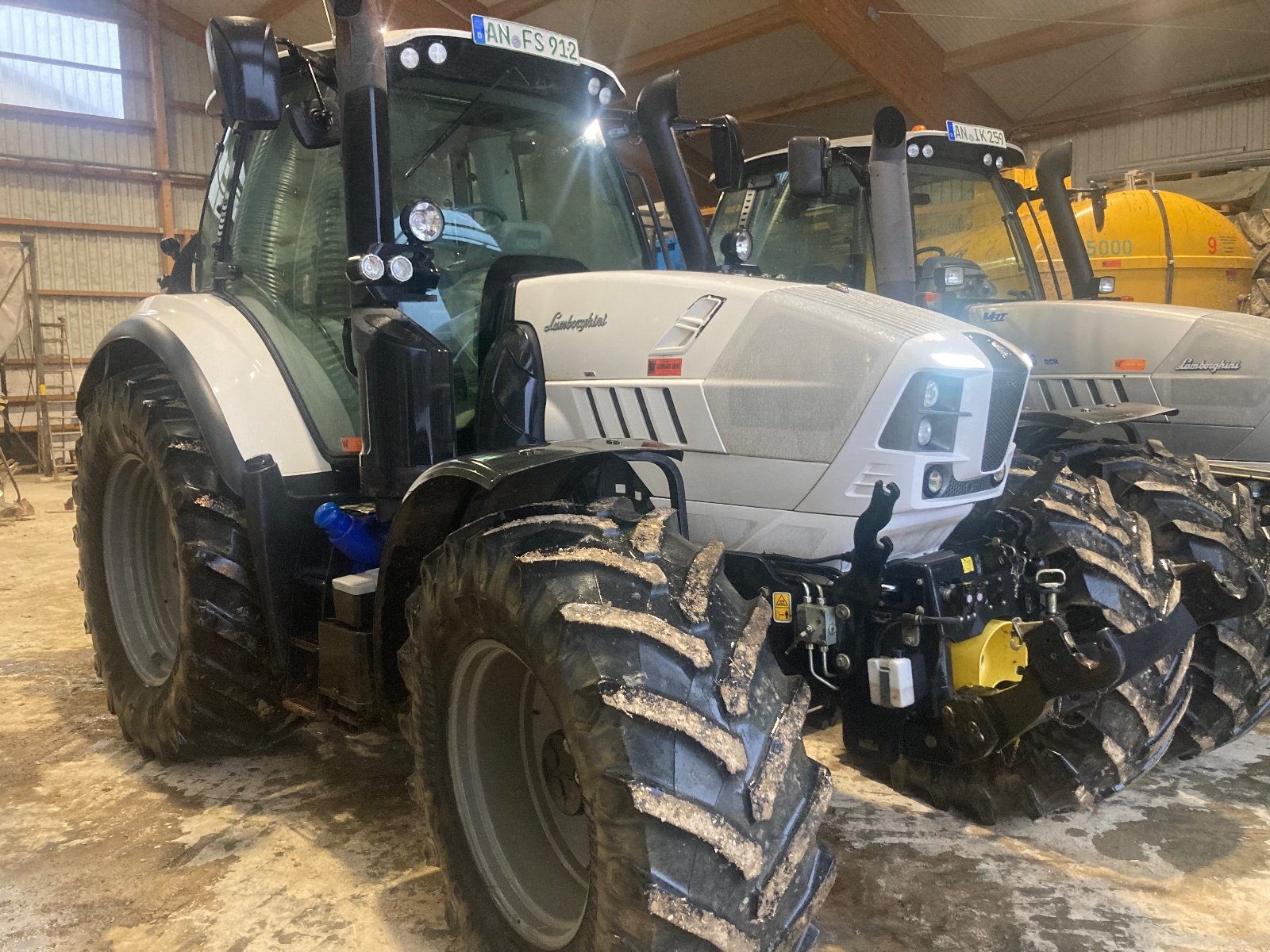 Traktor типа Deutz-Fahr 6180 TTV, Gebrauchtmaschine в Wittelshofen (Фотография 3)