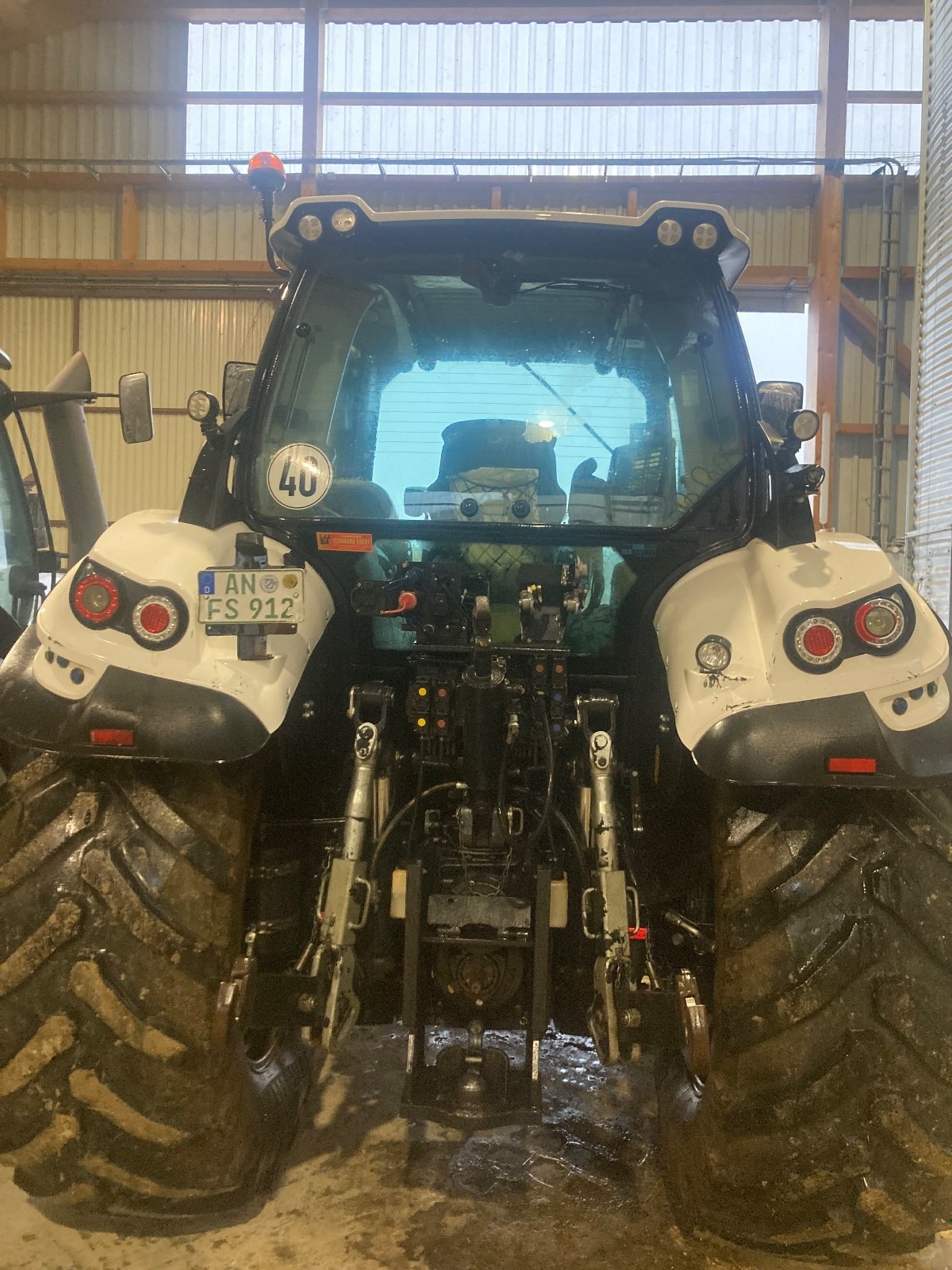 Traktor типа Deutz-Fahr 6180 TTV, Gebrauchtmaschine в Wittelshofen (Фотография 4)