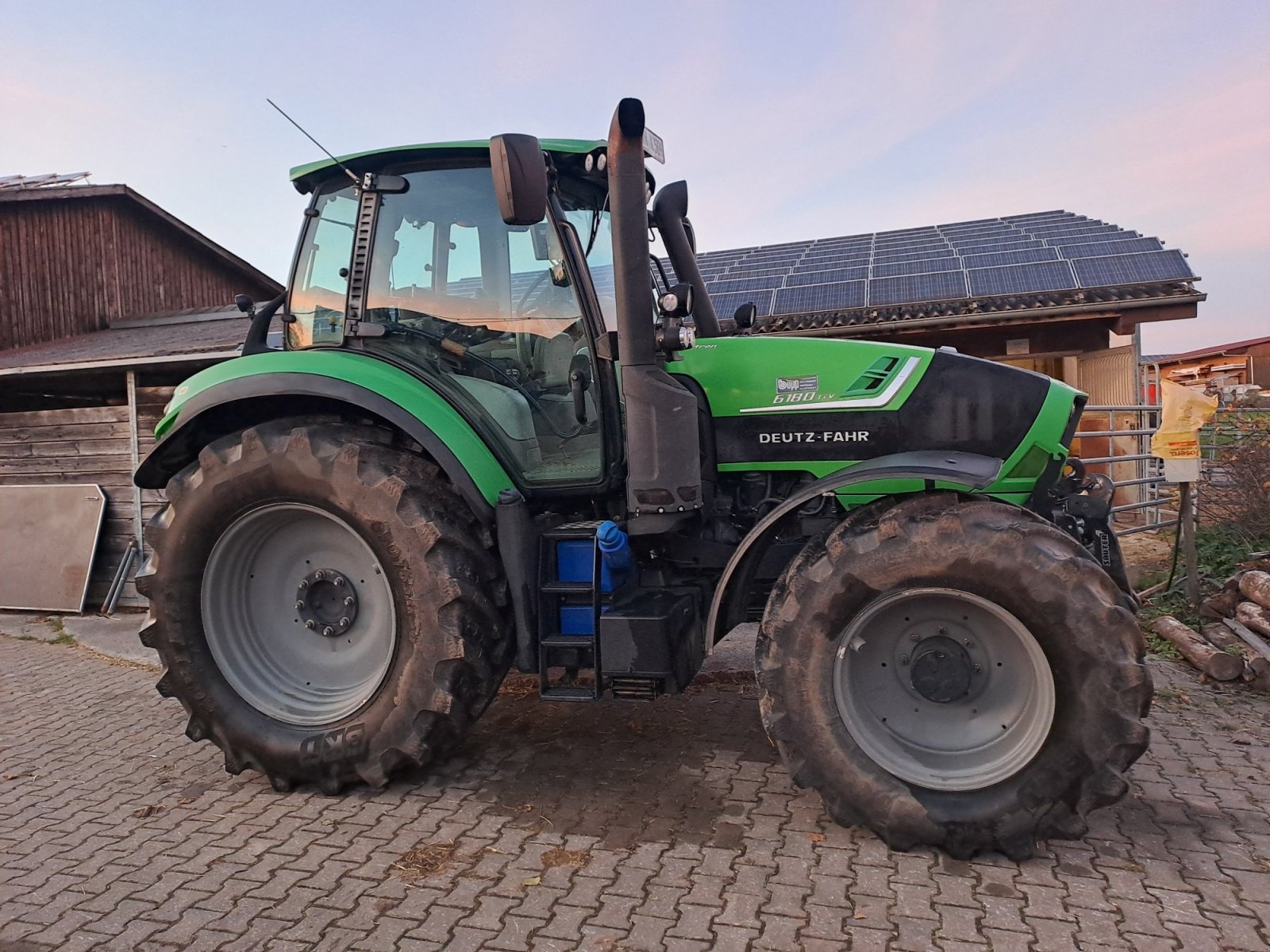 Traktor of the type Deutz-Fahr 6180 TTV, Gebrauchtmaschine in Alfdorf-Brech (Picture 1)