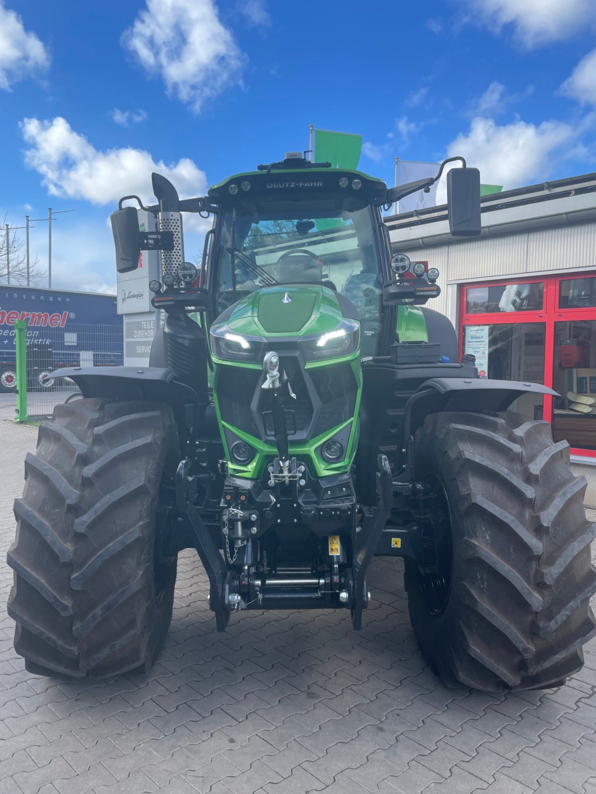 Traktor of the type Deutz-Fahr 6190 TTV Warrior, Neumaschine in Dannstadt-Schauernheim (Picture 3)