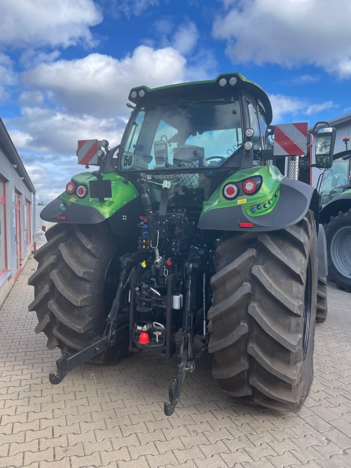 Traktor of the type Deutz-Fahr 6190 TTV Warrior, Neumaschine in Dannstadt-Schauernheim (Picture 4)