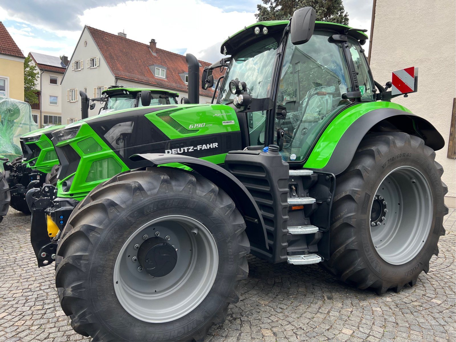 Traktor des Typs Deutz-Fahr 6190 TTV, Neumaschine in Freising (Bild 2)