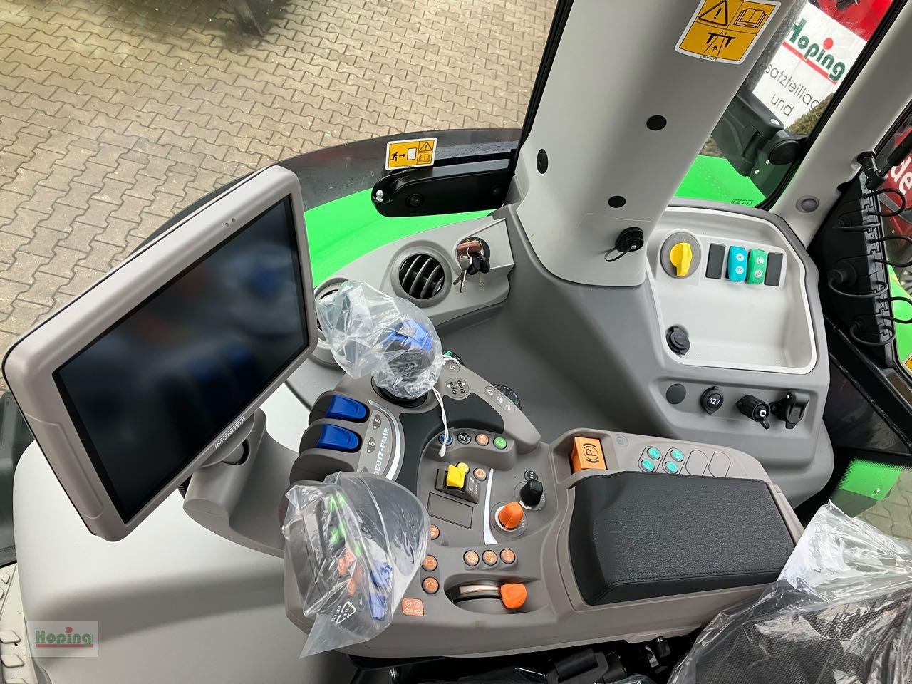 Traktor от тип Deutz-Fahr 6190 TTV, Neumaschine в Bakum (Снимка 14)