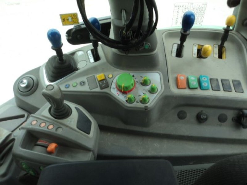Traktor des Typs Deutz-Fahr 6205 POWERSHIFT, Gebrauchtmaschine in MOULLE (Bild 10)