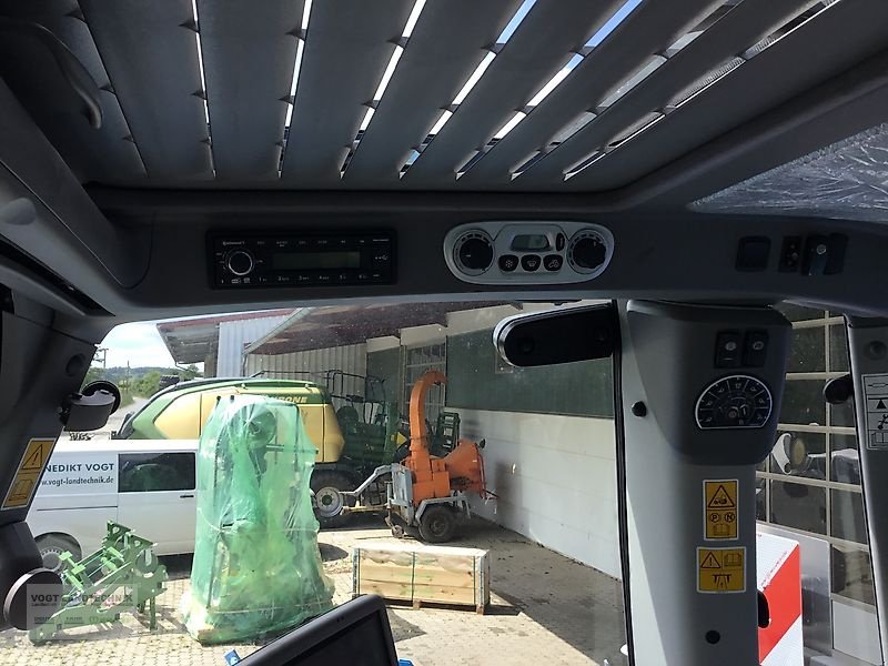 Traktor des Typs Deutz-Fahr 6210 Agrotron TTV Warrior, Neumaschine in Bodenkirchen (Bild 3)