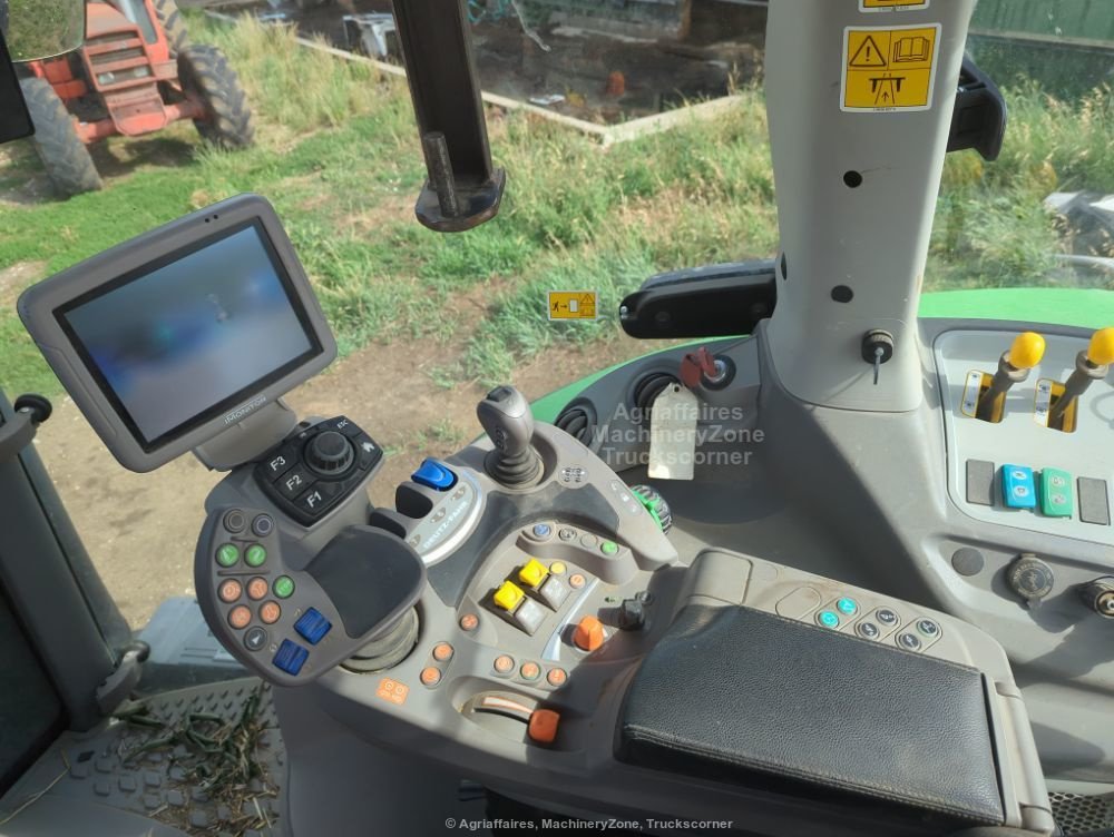 Traktor typu Deutz-Fahr 6210 RC SHIFT, Gebrauchtmaschine w FRESNAY LE COMTE (Zdjęcie 8)