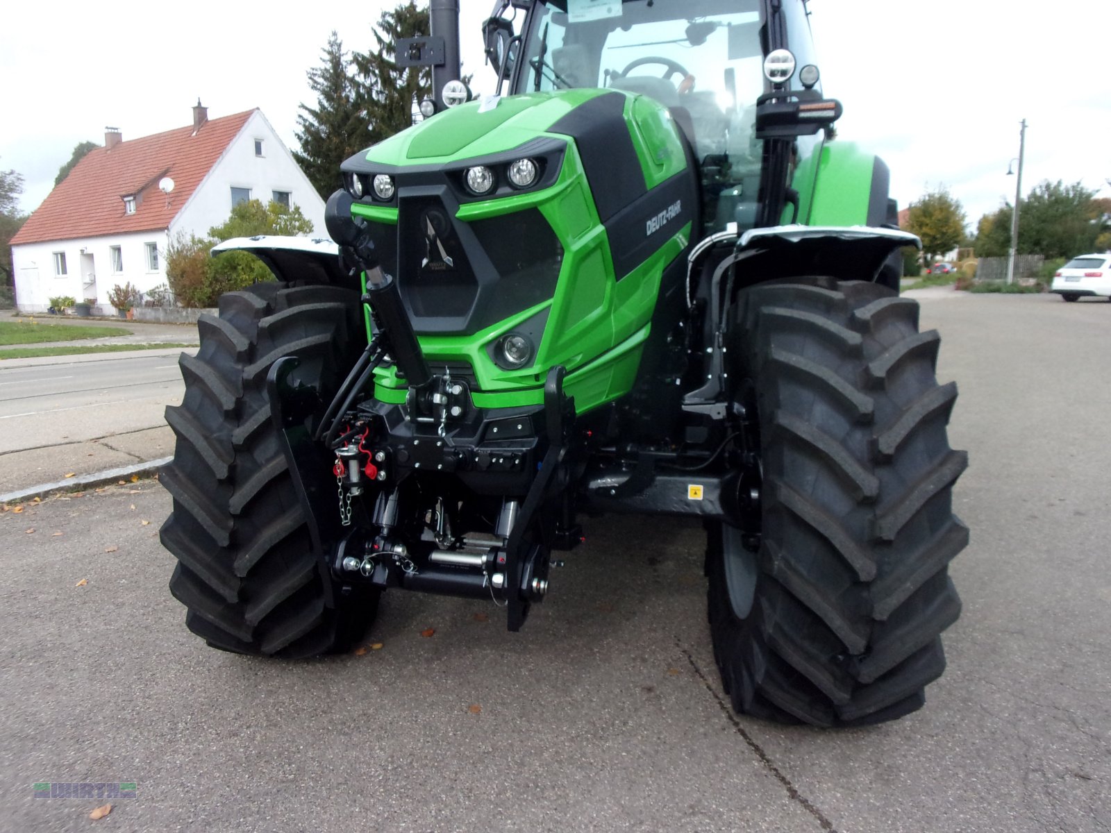 Traktor des Typs Deutz-Fahr 6210 TTV, bester Fahrkomfort, höchste Leistung, Vorderachsfederung einstellbar, Neumaschine in Buchdorf (Bild 2)