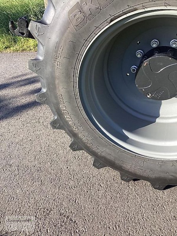 Traktor van het type Deutz-Fahr 6210 TTV Warrior Java Grün, Gebrauchtmaschine in Lütjenwestedt (Foto 11)