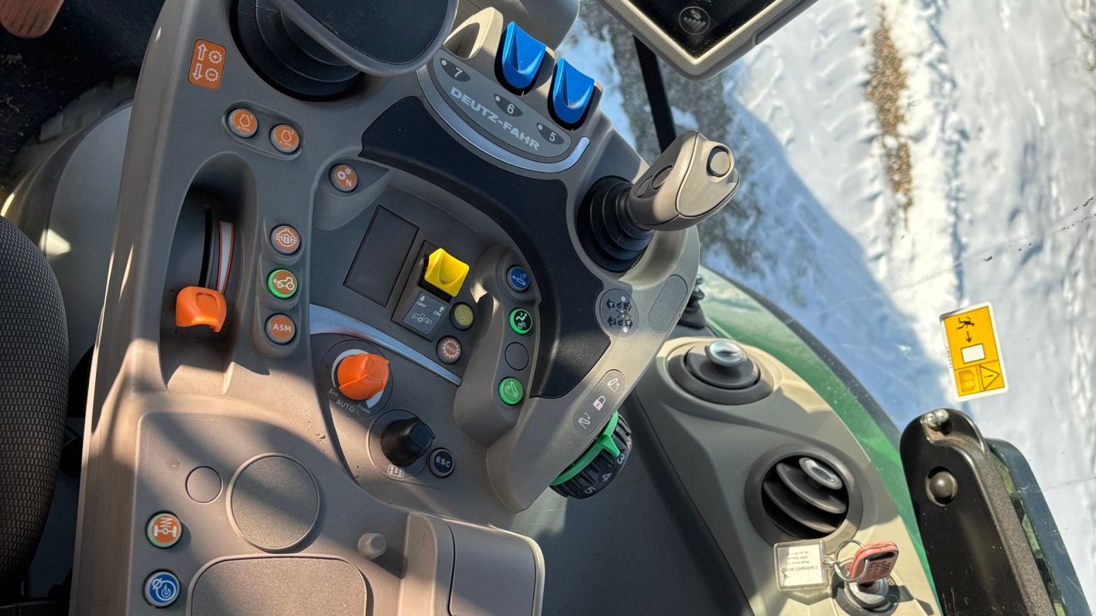 Traktor typu Deutz-Fahr 6.215 RC Shift RC Shift, Gebrauchtmaschine v Glamsbjerg (Obrázek 12)