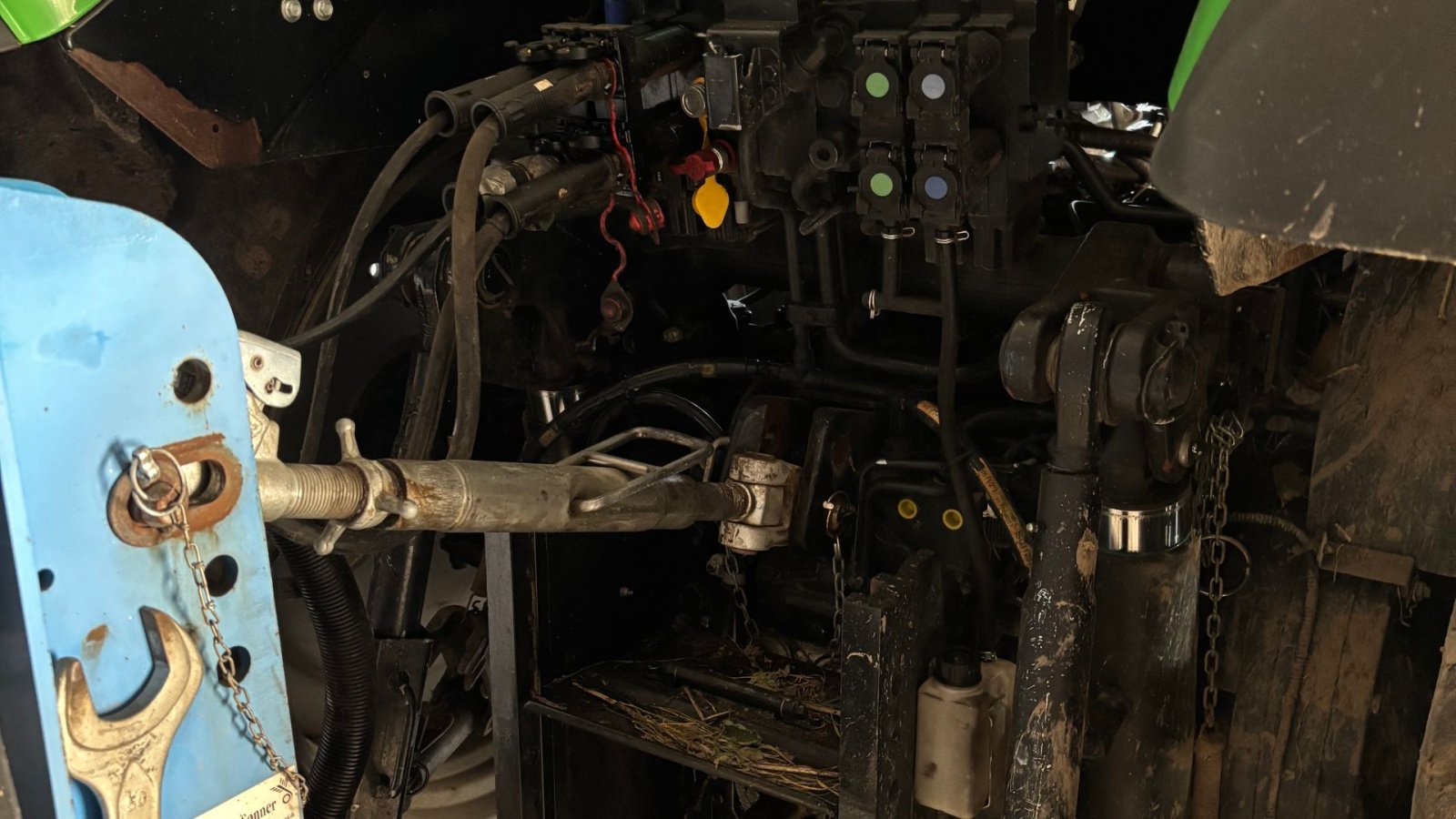 Traktor tipa Deutz-Fahr 6.215 RC Shift RC Shift, Gebrauchtmaschine u Glamsbjerg (Slika 5)