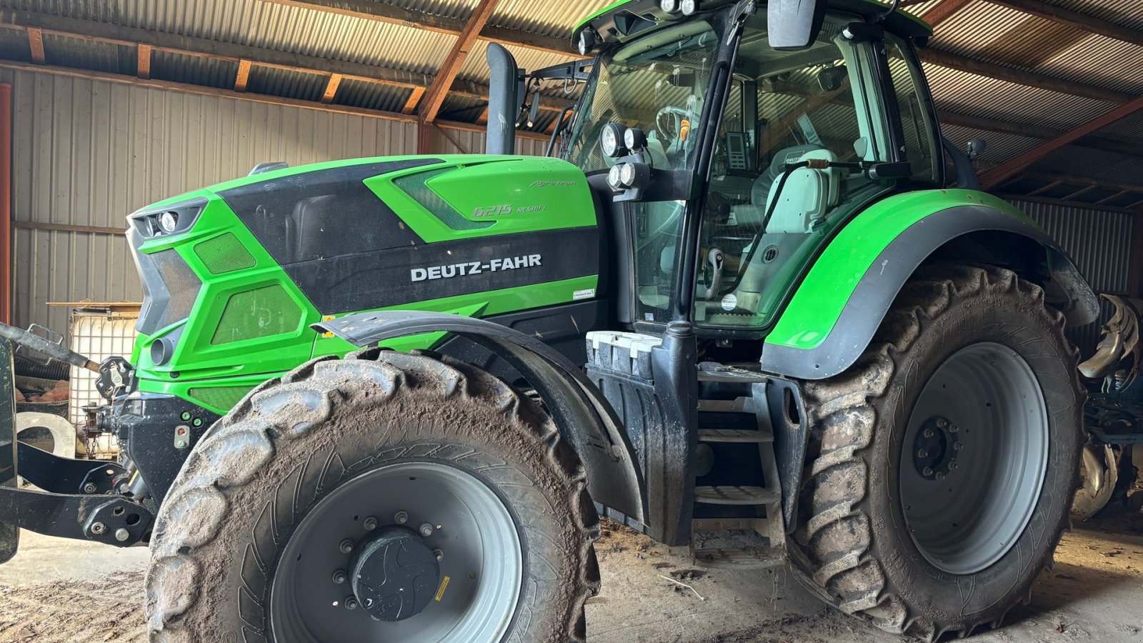 Traktor tipa Deutz-Fahr 6.215 RC Shift RC Shift, Gebrauchtmaschine u Glamsbjerg (Slika 1)