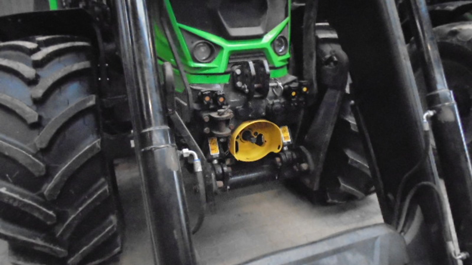 Traktor типа Deutz-Fahr 6215 RC Shift, Gebrauchtmaschine в Rønde (Фотография 2)