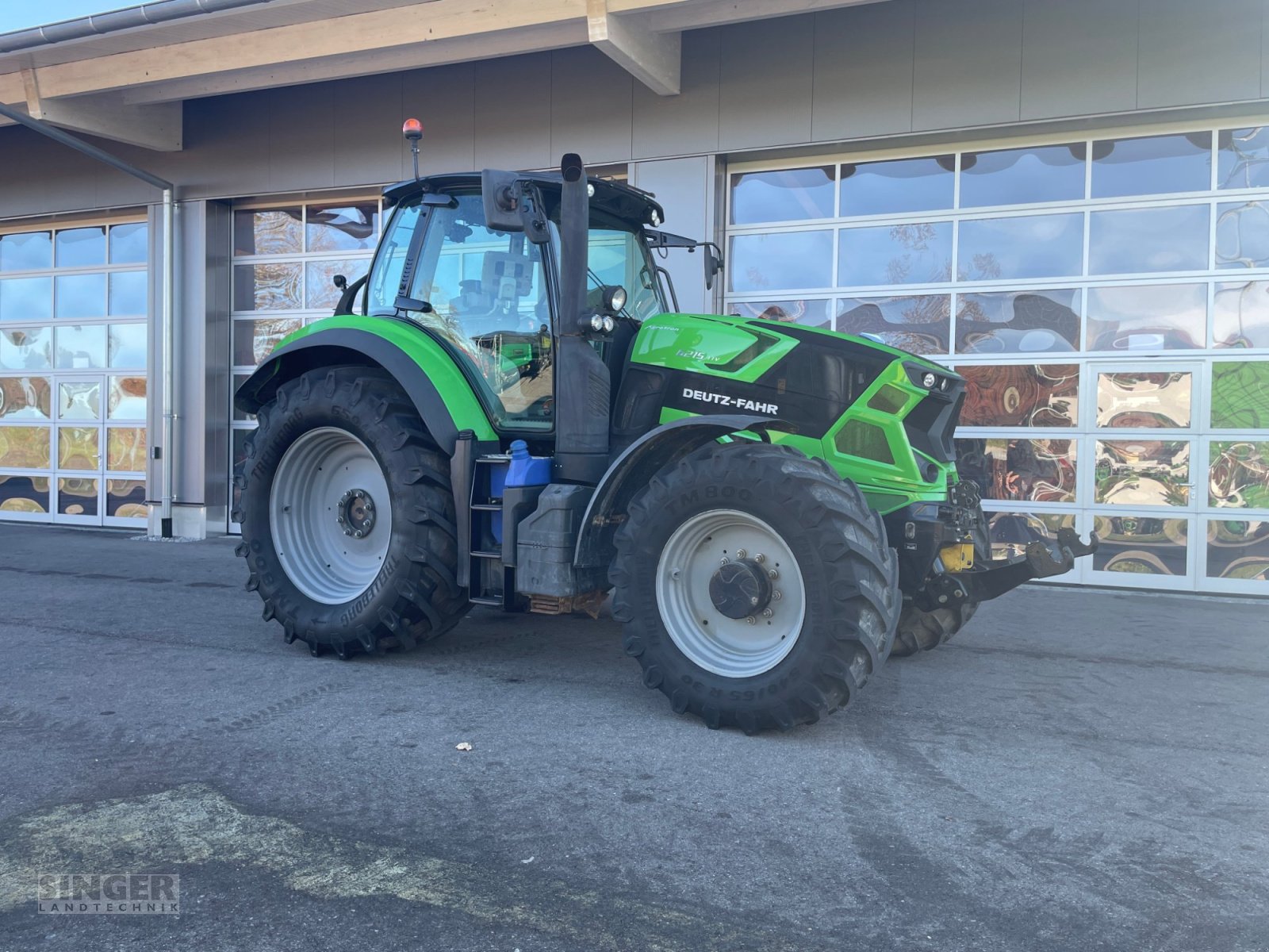 Traktor des Typs Deutz-Fahr 6215 TTV Agrotron *Neuer Motor*, Gebrauchtmaschine in Ebenhofen (Bild 2)