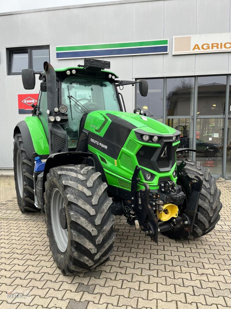 Traktor типа Deutz-Fahr 6215 TTV, Gebrauchtmaschine в Delbrück (Фотография 1)
