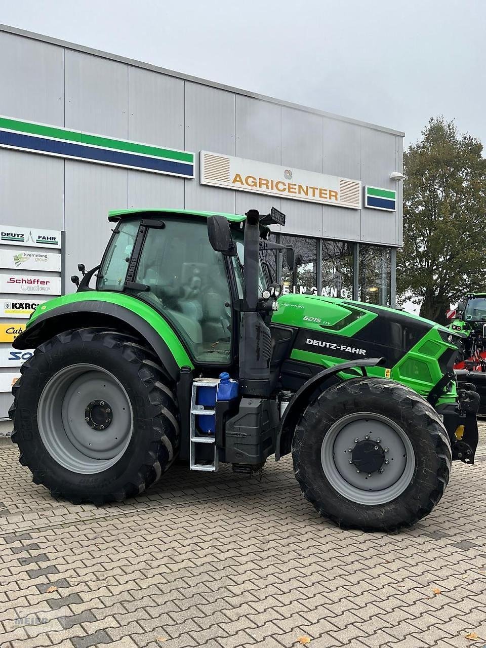 Traktor типа Deutz-Fahr 6215 TTV, Gebrauchtmaschine в Delbrück (Фотография 4)