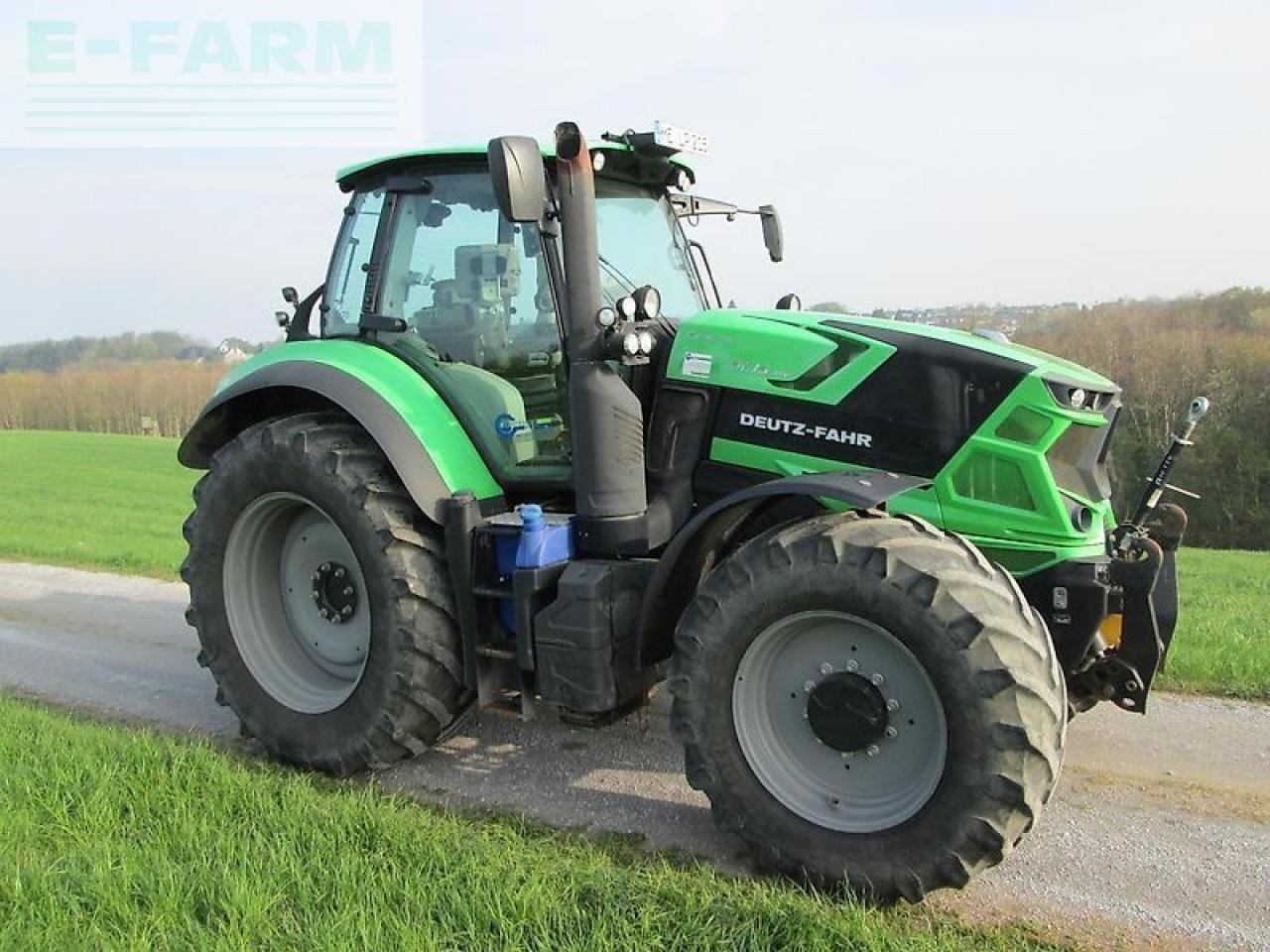 Traktor of the type Deutz-Fahr 6215 ttv, Gebrauchtmaschine in VELBERT (Picture 11)