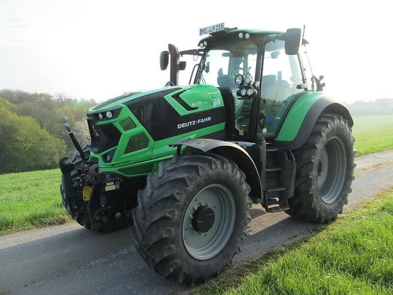 Traktor of the type Deutz-Fahr 6215 ttv, Gebrauchtmaschine in VELBERT (Picture 7)