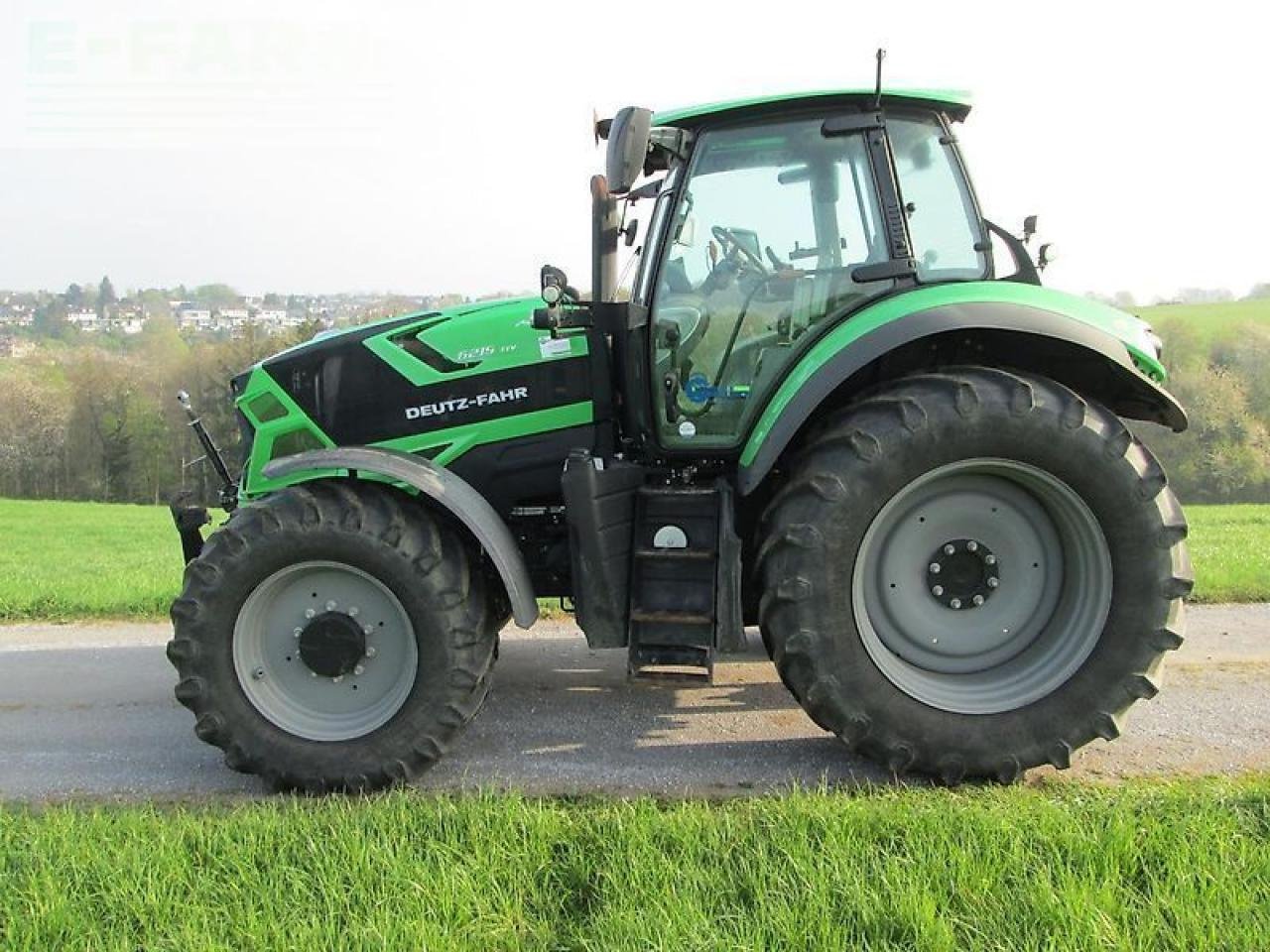 Traktor tip Deutz-Fahr 6215 ttv, Gebrauchtmaschine in VELBERT (Poză 1)