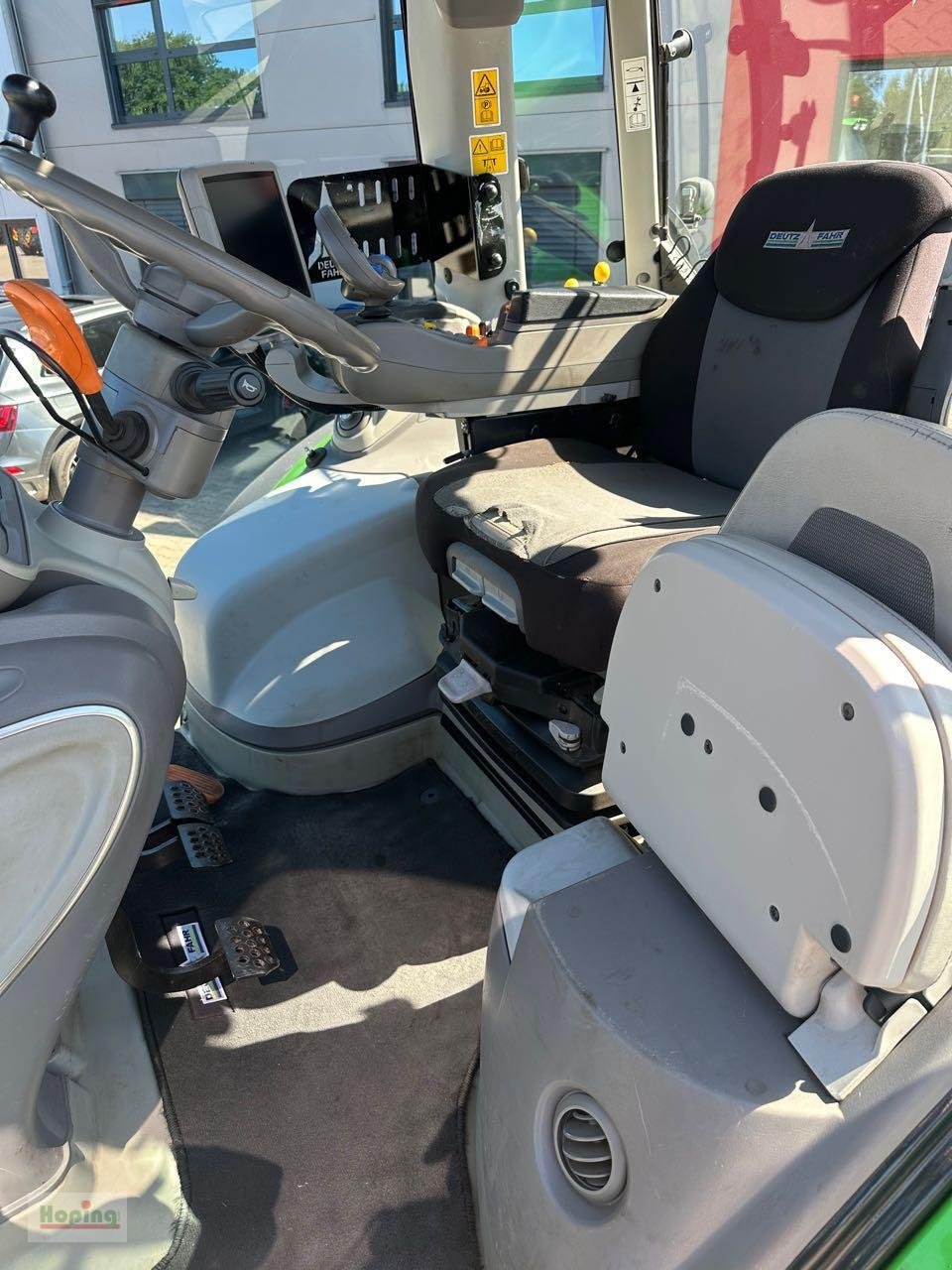 Traktor типа Deutz-Fahr 6215 TTV, Gebrauchtmaschine в Bakum (Фотография 12)