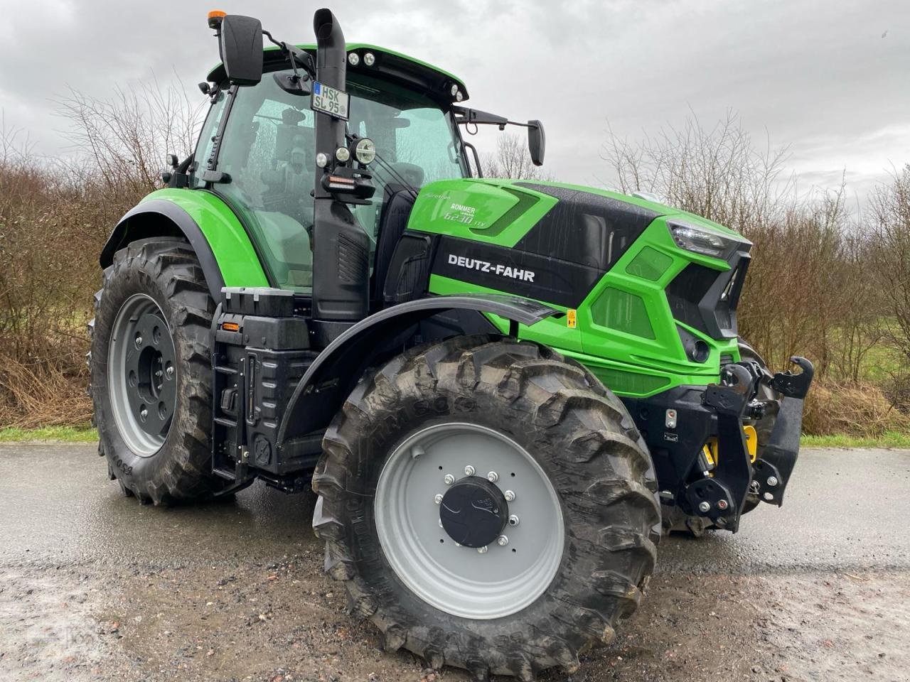 Traktor του τύπου Deutz-Fahr 6230 Agrotron TTV, Neumaschine σε Eslohe–Bremke (Φωτογραφία 2)