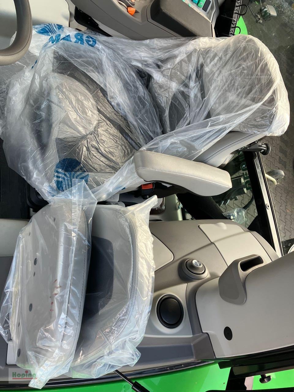 Traktor des Typs Deutz-Fahr 6230 TTV, Neumaschine in Bakum (Bild 13)