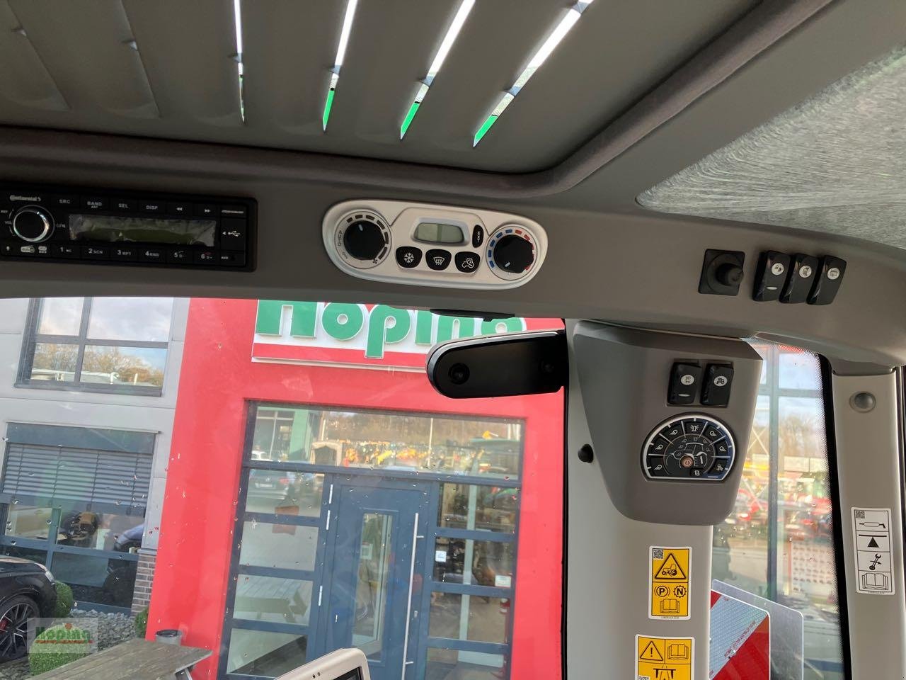 Traktor des Typs Deutz-Fahr 6230 TTV, Neumaschine in Bakum (Bild 15)