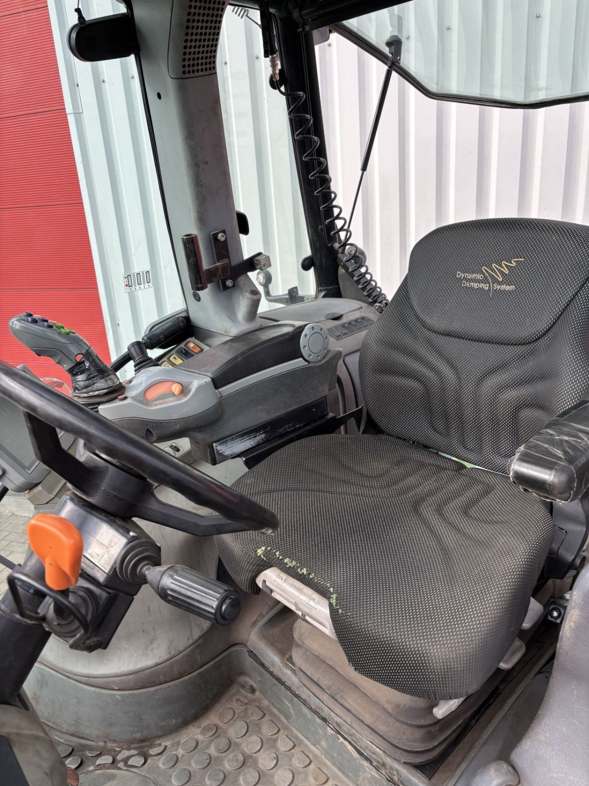 Traktor des Typs Deutz-Fahr 630, Gebrauchtmaschine in Eersel (Bild 9)