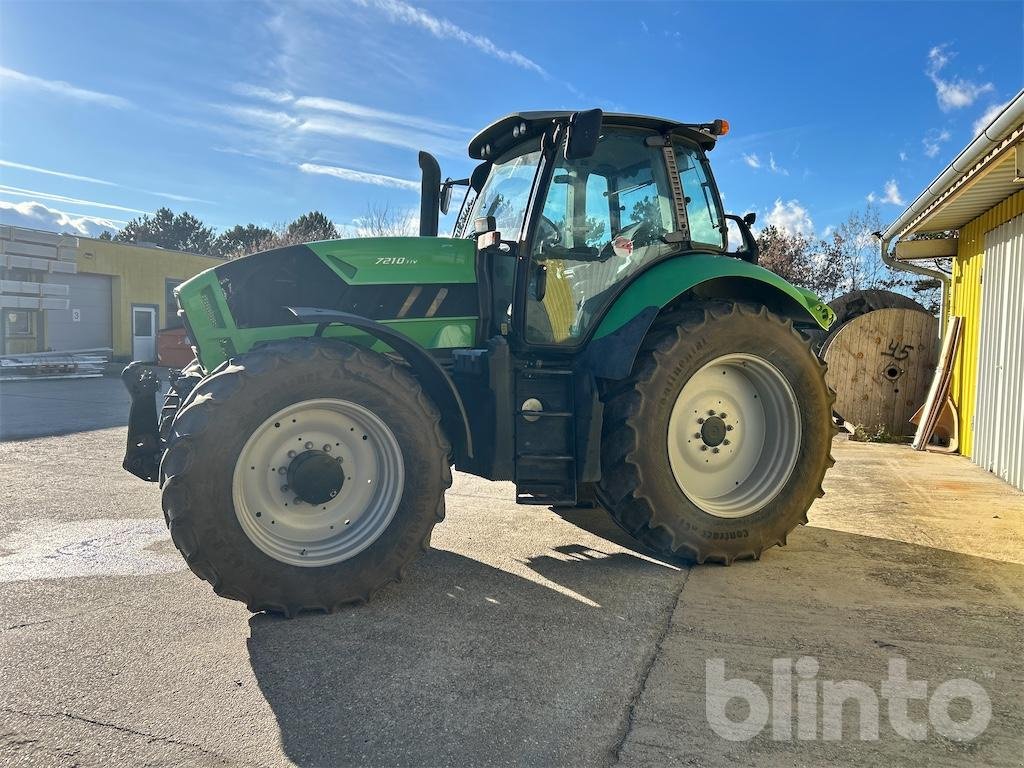 Traktor типа Deutz-Fahr 7210 TTV, Gebrauchtmaschine в Düsseldorf (Фотография 4)