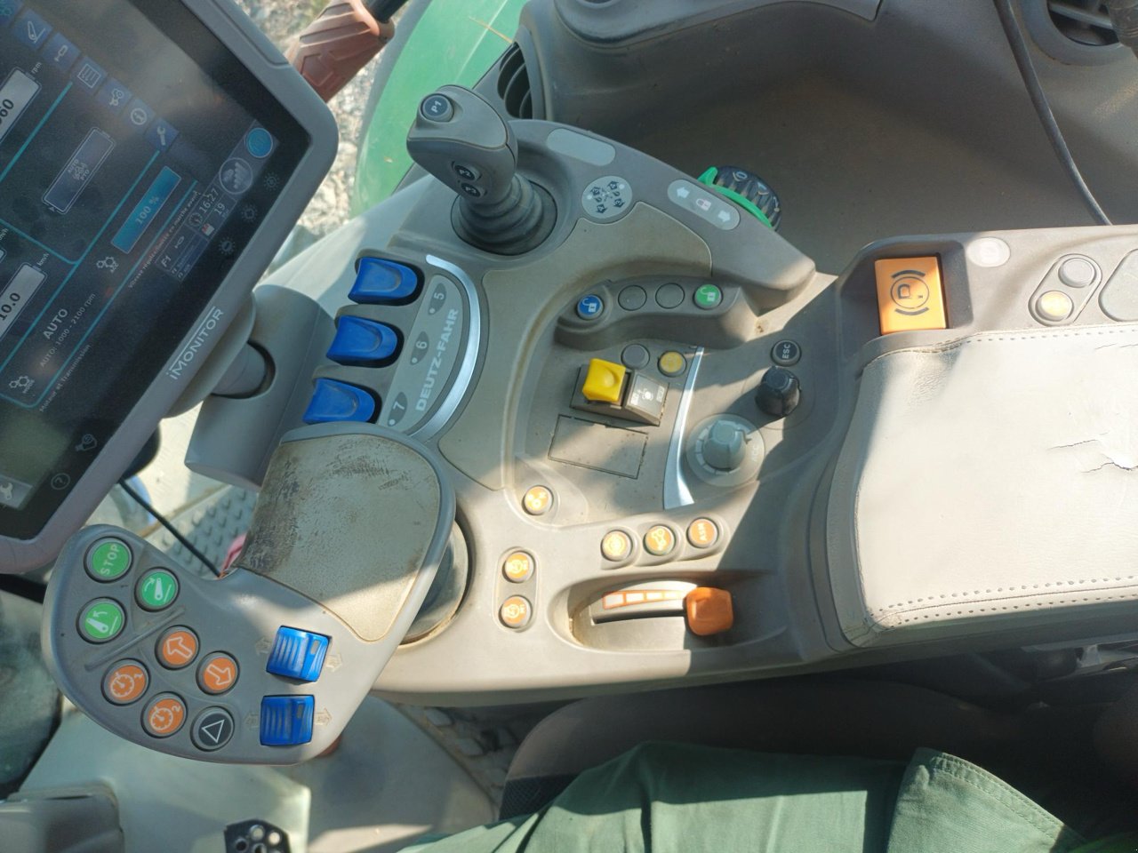 Traktor του τύπου Deutz-Fahr 7250 AGROTRON TTV, Gebrauchtmaschine σε SAINT LOUP (Φωτογραφία 3)