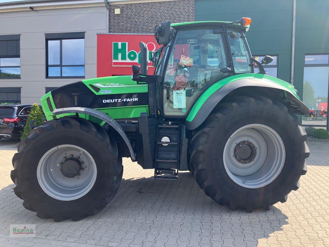 Traktor типа Deutz-Fahr 7250 Agrotron TTV, Gebrauchtmaschine в Bakum (Фотография 4)