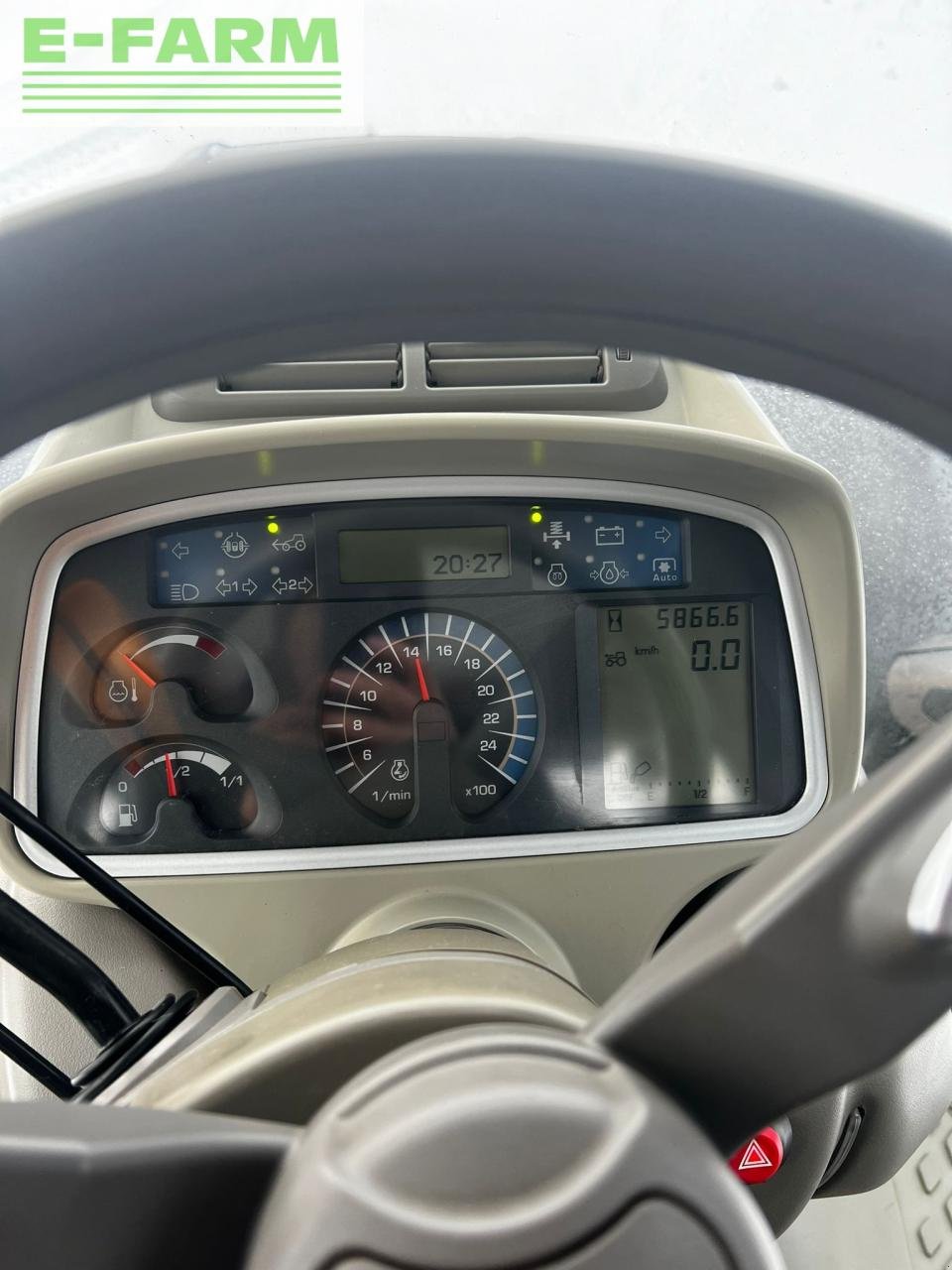 Traktor του τύπου Deutz-Fahr 7250 TTV Agrotron Warrior, Gebrauchtmaschine σε Hamburg (Φωτογραφία 11)