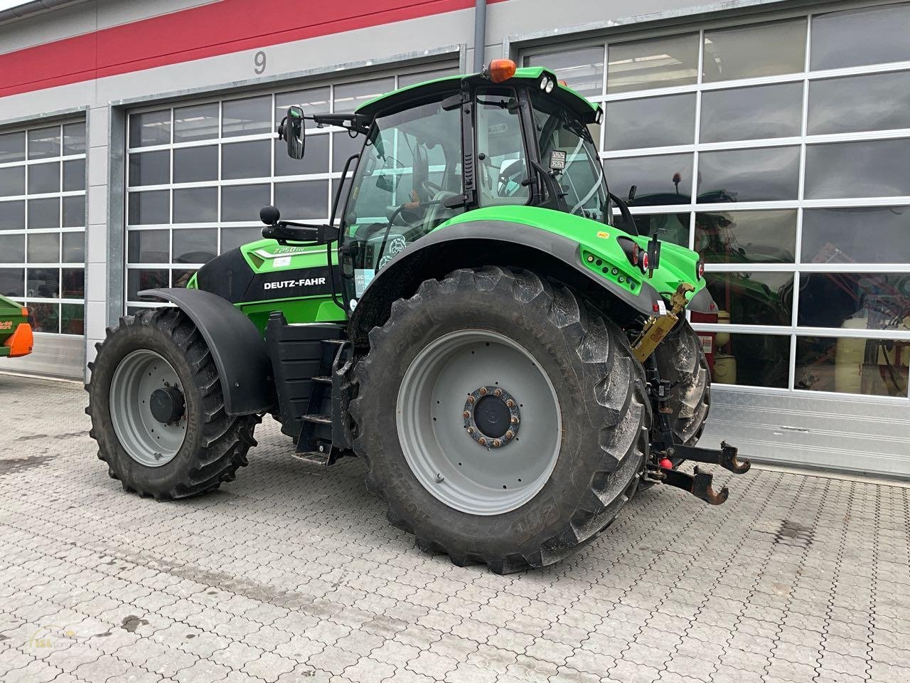 Traktor of the type Deutz-Fahr 7250 TTV, Gebrauchtmaschine in Pfreimd (Picture 3)