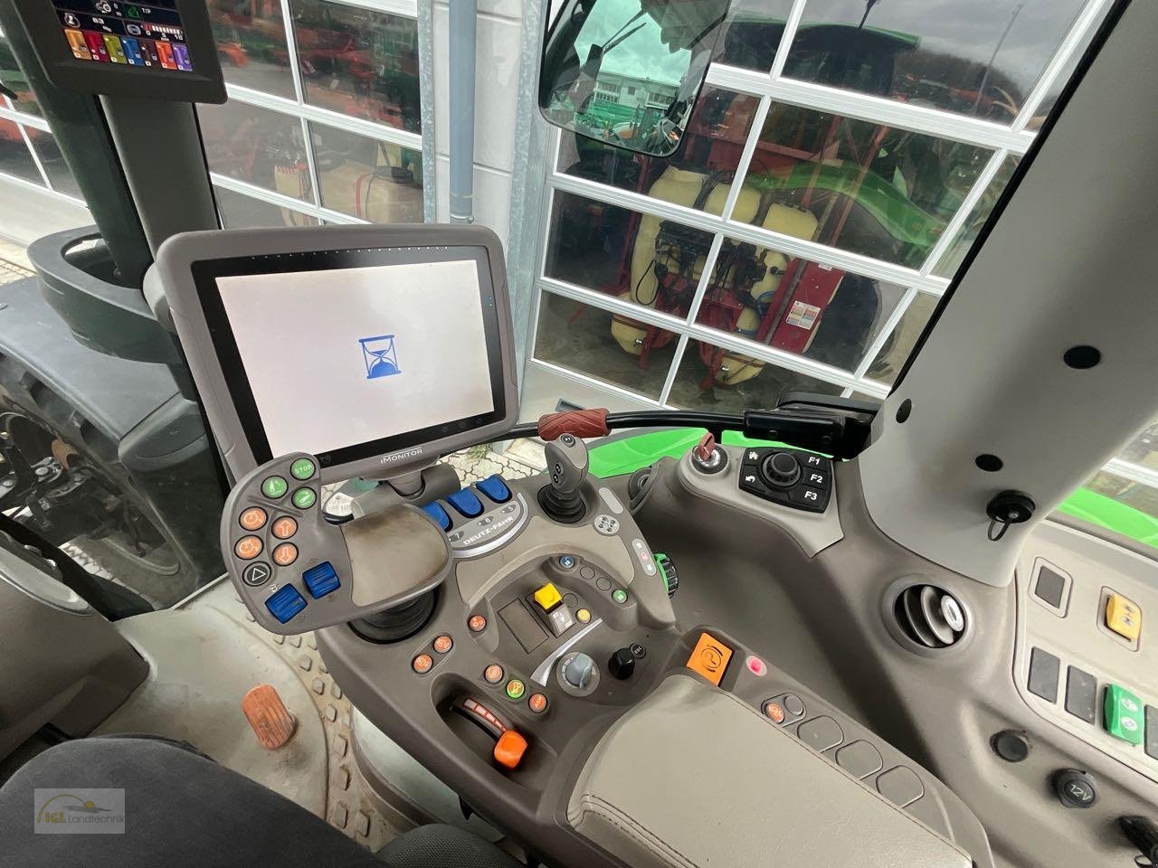 Traktor of the type Deutz-Fahr 7250 TTV, Gebrauchtmaschine in Pfreimd (Picture 10)