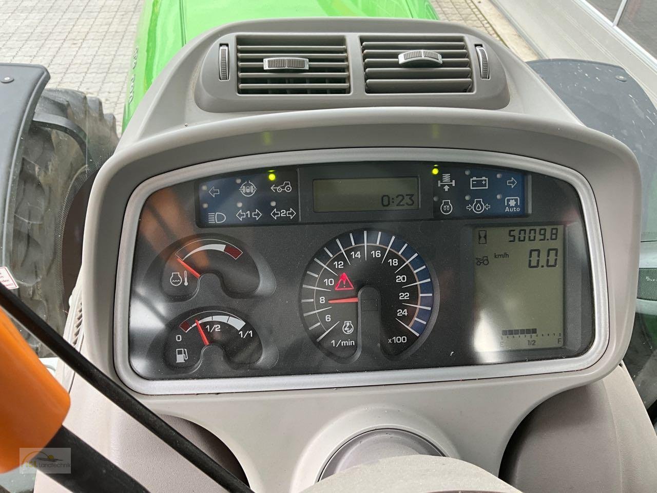 Traktor of the type Deutz-Fahr 7250 TTV, Gebrauchtmaschine in Pfreimd (Picture 11)