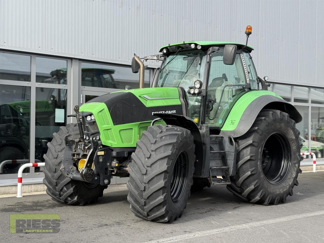 Traktor typu Deutz-Fahr 7250 TTV, Gebrauchtmaschine v Homberg/Ohm - Maulbach (Obrázek 1)