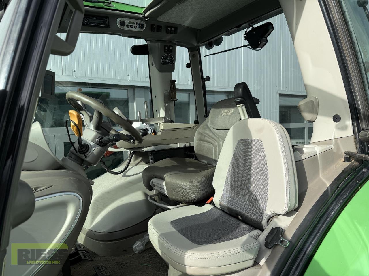 Traktor typu Deutz-Fahr 7250 TTV, Gebrauchtmaschine v Homberg/Ohm - Maulbach (Obrázek 5)