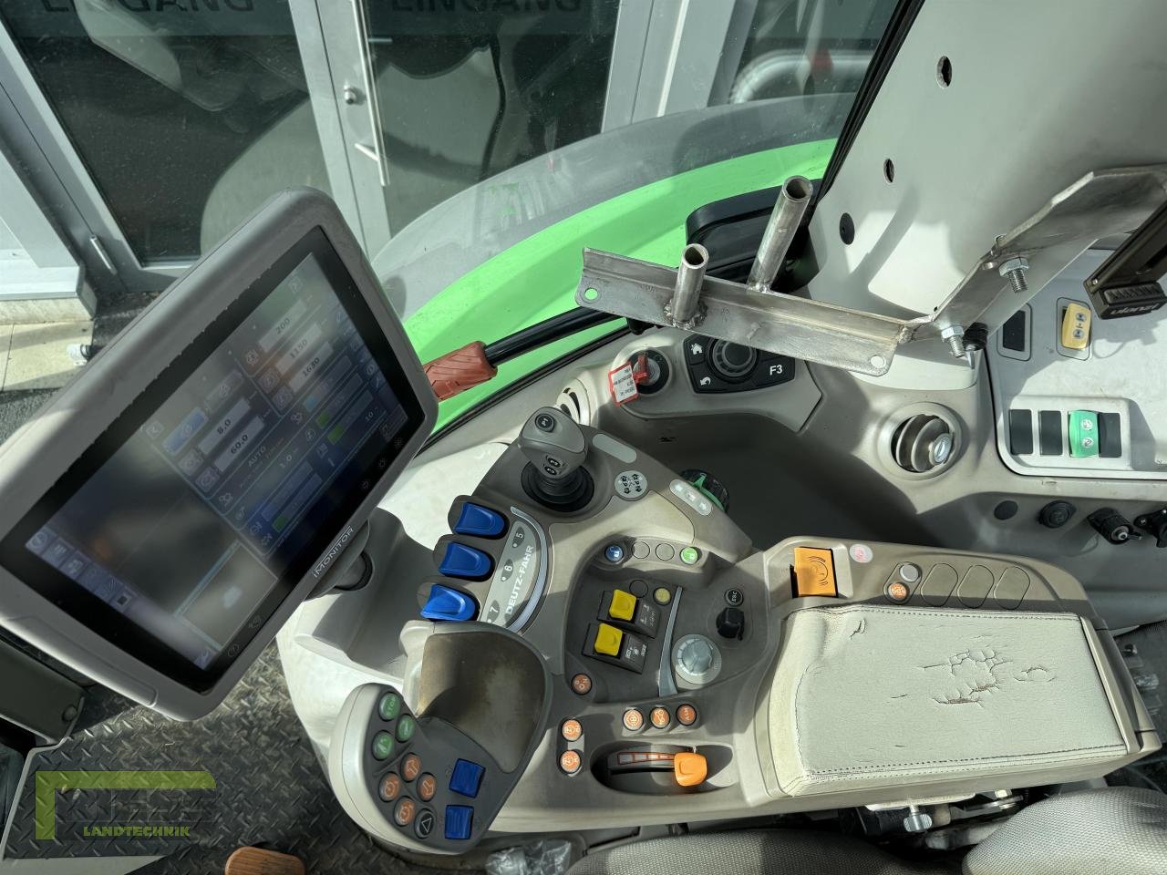 Traktor typu Deutz-Fahr 7250 TTV, Gebrauchtmaschine v Homberg/Ohm - Maulbach (Obrázek 7)