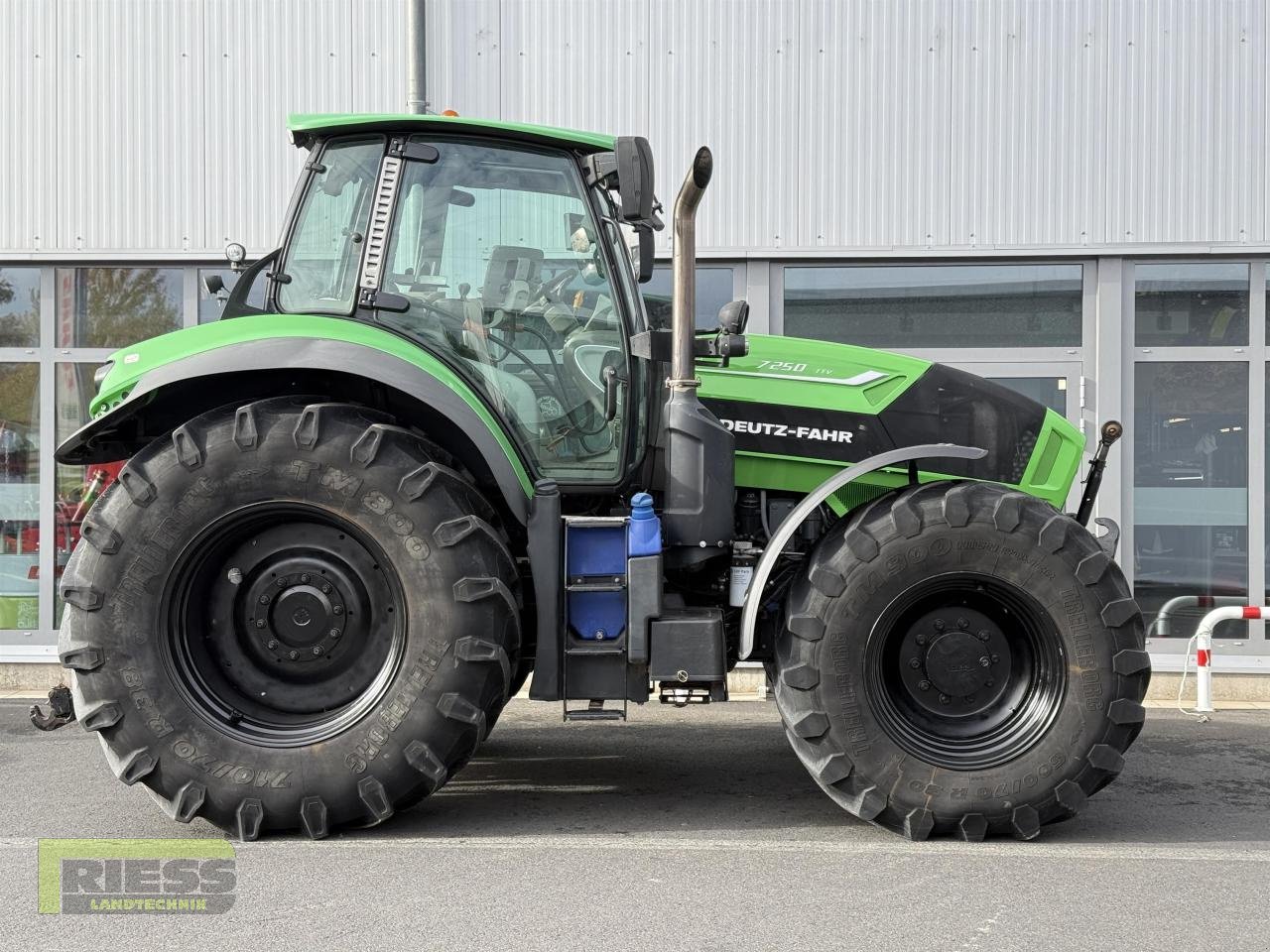 Traktor typu Deutz-Fahr 7250 TTV, Gebrauchtmaschine v Homberg/Ohm - Maulbach (Obrázek 11)