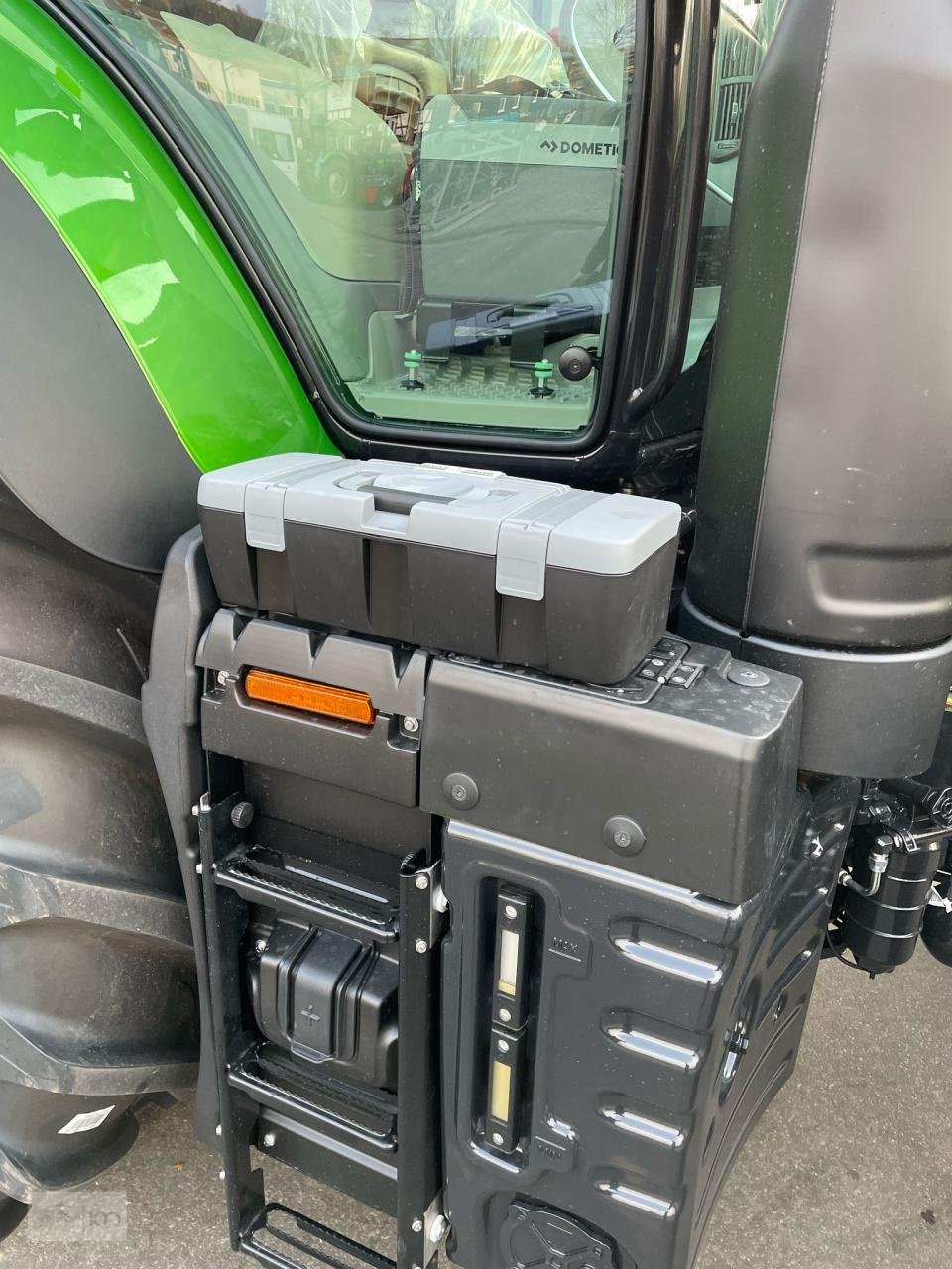 Traktor des Typs Deutz-Fahr 7250 TTV, Neumaschine in Eslohe–Bremke (Bild 5)