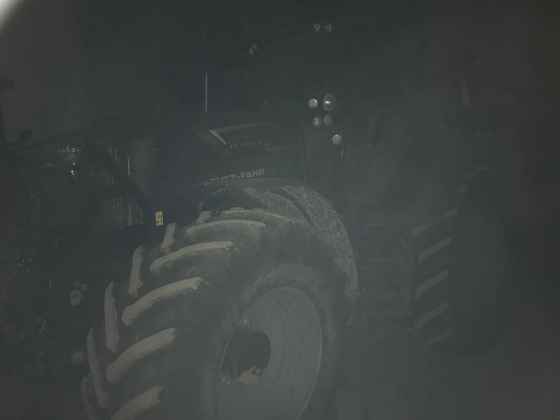 Traktor tipa Deutz-Fahr 7250ttv, Gebrauchtmaschine u les hayons (Slika 1)