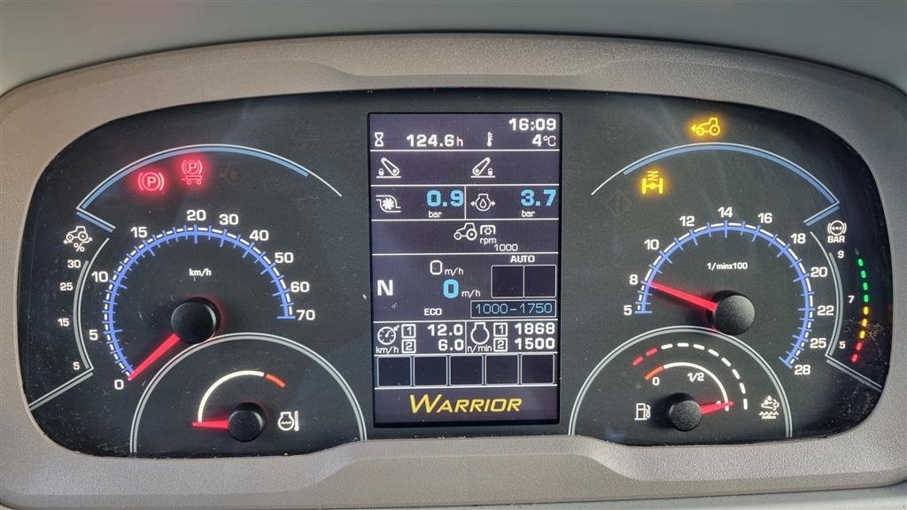 Traktor of the type Deutz-Fahr 8280 TTV Demo traktor, Gebrauchtmaschine in Vejle (Picture 10)