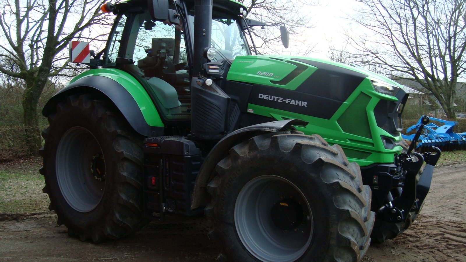Traktor типа Deutz-Fahr 8280 TTV, Gebrauchtmaschine в Brørup (Фотография 3)