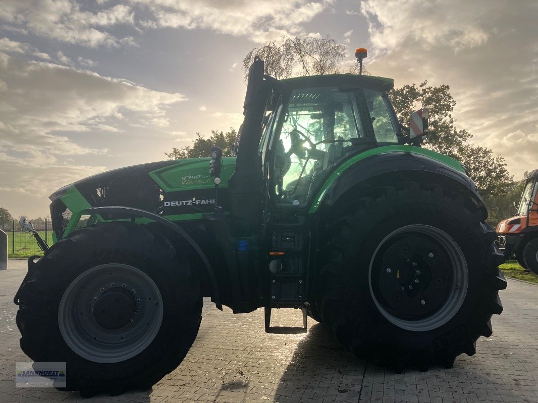 Traktor of the type Deutz-Fahr 9340 AGROTRON TTV, Gebrauchtmaschine in Aurich (Picture 2)